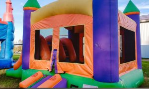 how to start a bounce house rental business